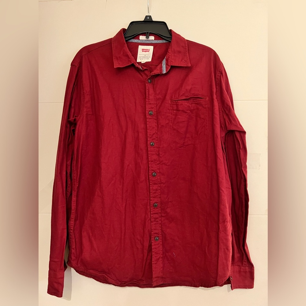 Levi’s jean shirt red medium STRECH